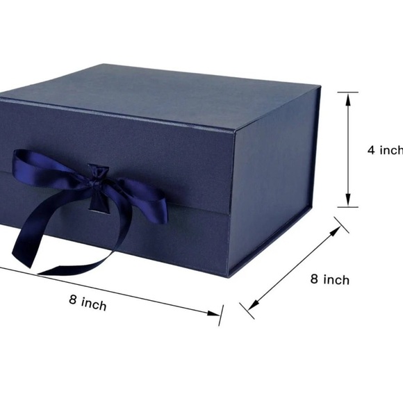 White Collapsible Gift Box with Satin Ribbon and Magnetic Lid - Picture 4 of 6